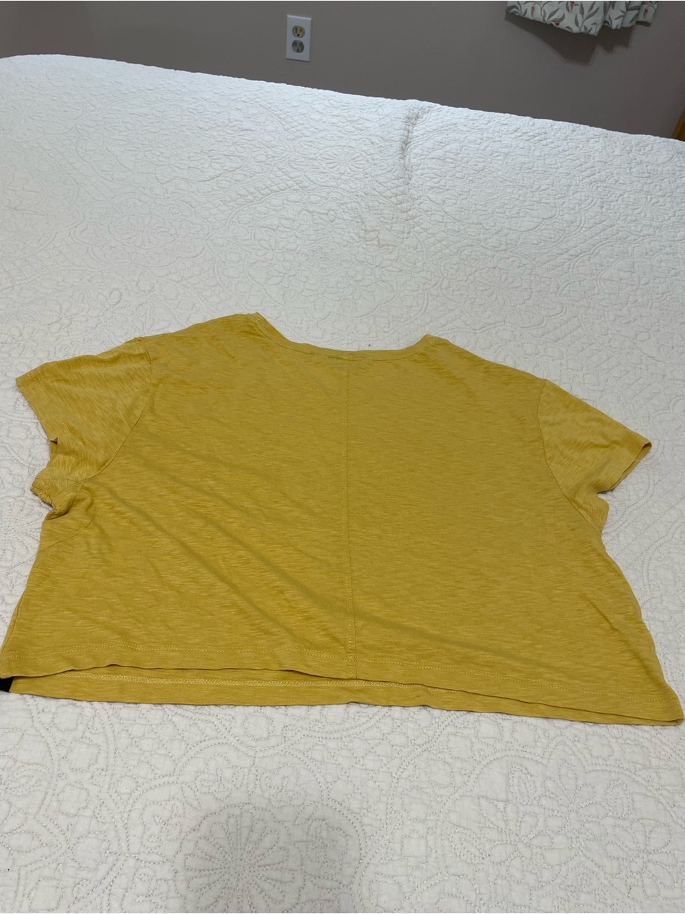 Superdry Yellow Women's crop Short-Sleeve Top